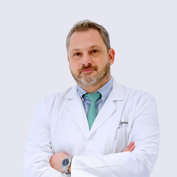 Dr. Stefan Stefanov