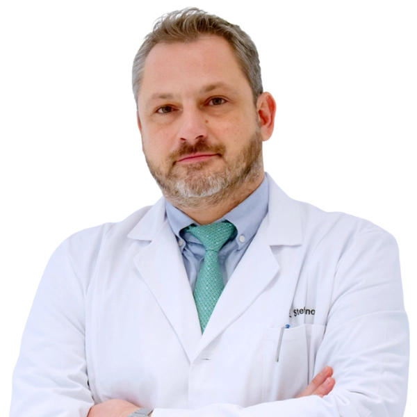 Dr. Stefan Stefanov - Equipo